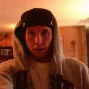 Meet your Posher, Levi